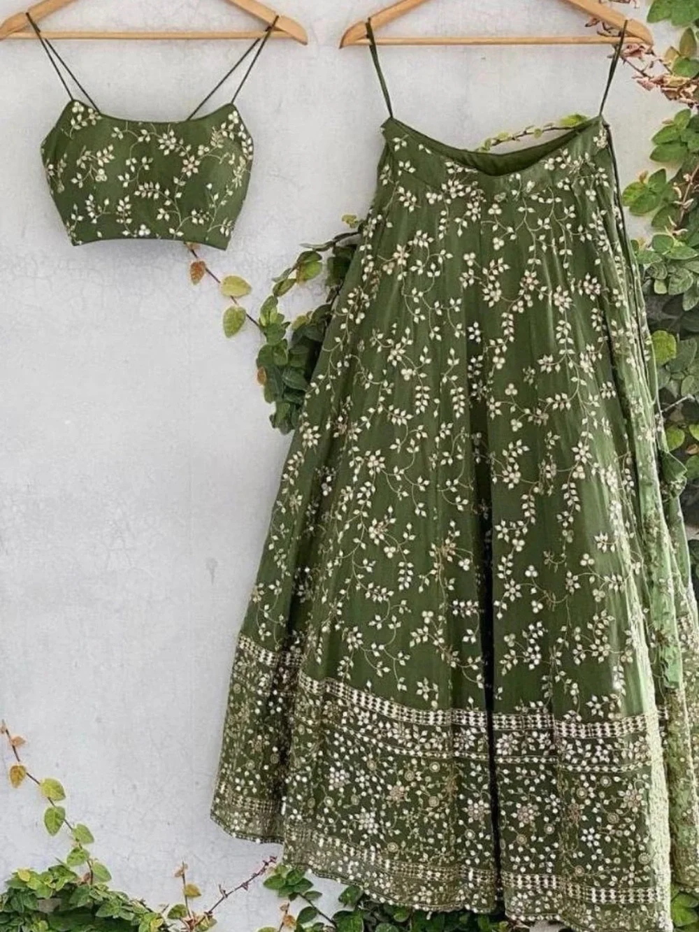 Mehendi Green Lehenga Choli - Picture 2 of 9